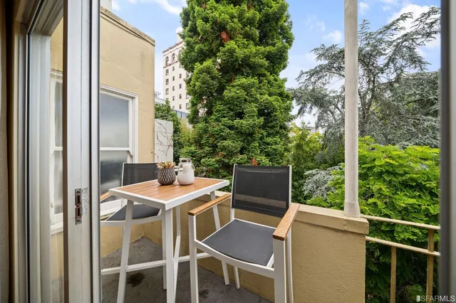 $680,000 | 1260 Clay Street, Unit 307, San Francisco, CA 94108