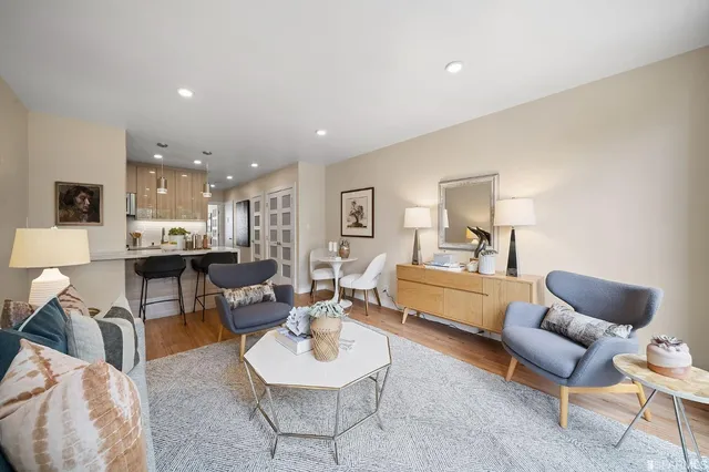 $680,000 | 1260 Clay Street, Unit 307, San Francisco, CA 94108