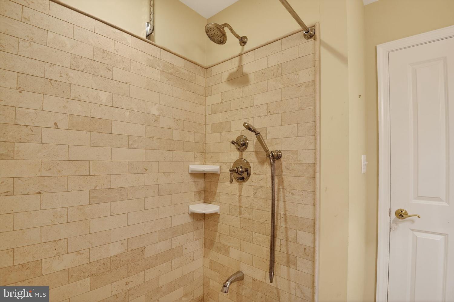 4610 Backlick Road Annandale, VA 22003 - Photo 15 of 25