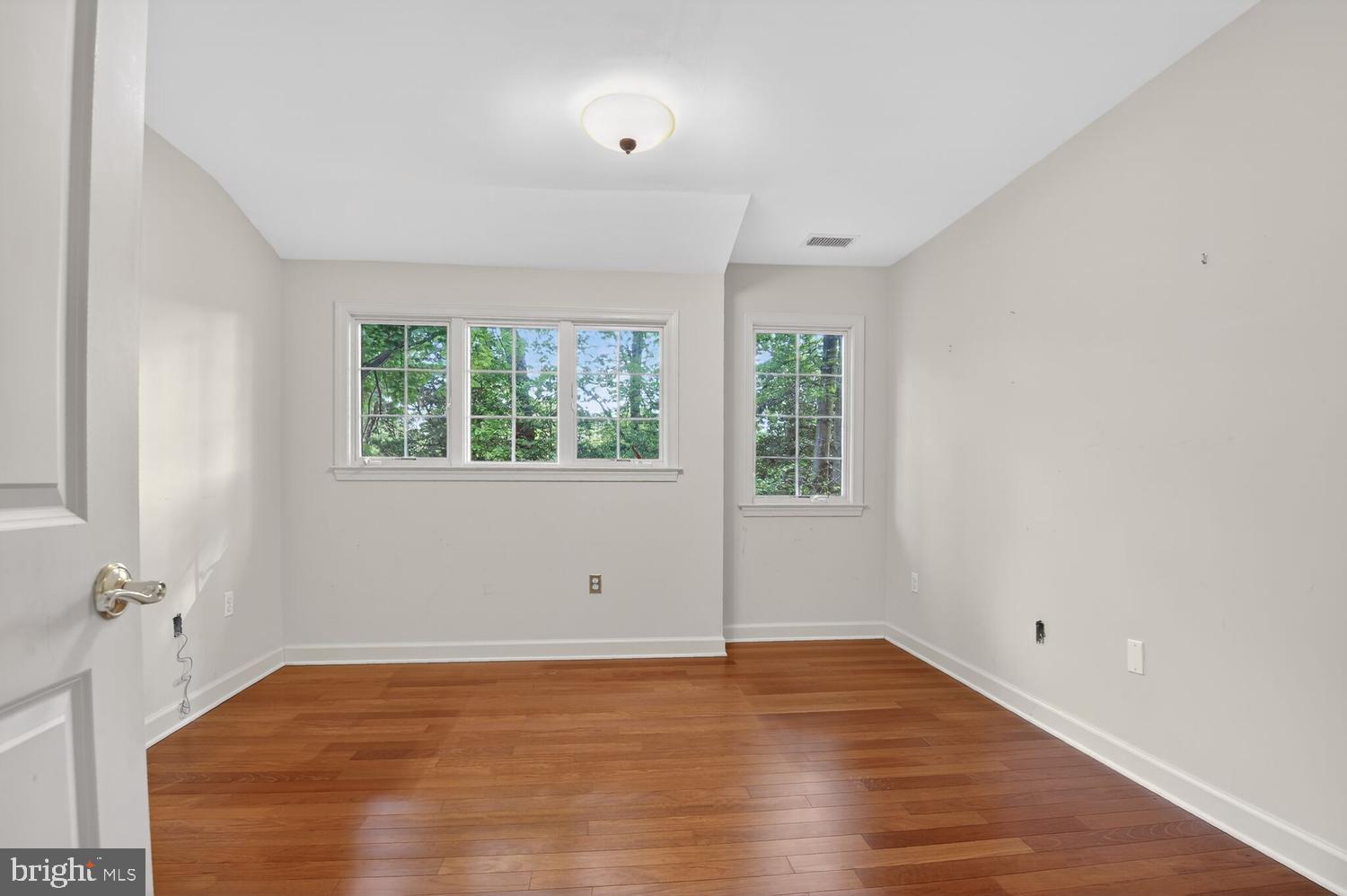 4610 Backlick Road Annandale, VA 22003 - Photo 16 of 25