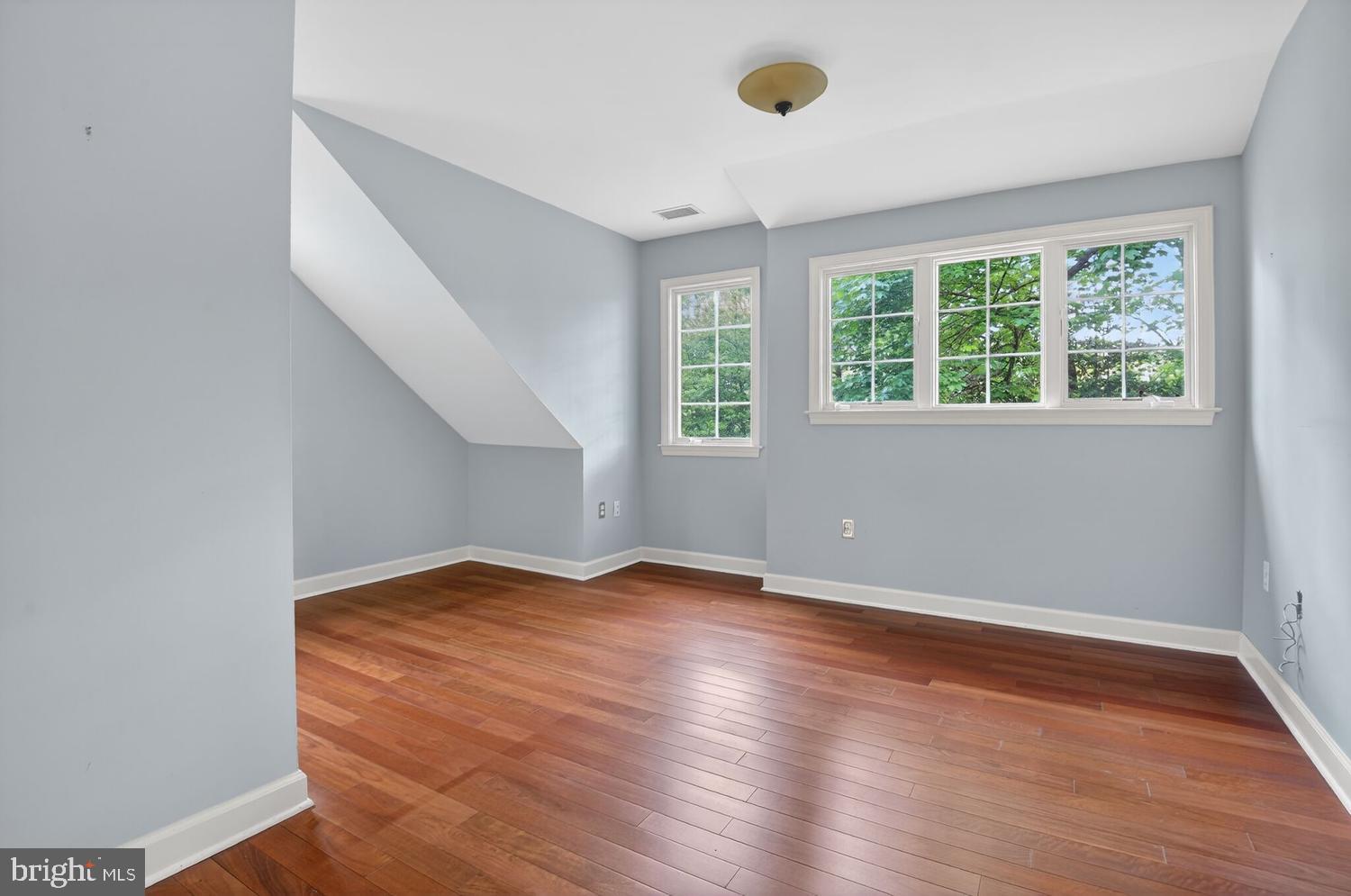 4610 Backlick Road Annandale, VA 22003 - Photo 17 of 25