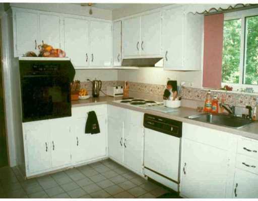 357 Johnston Road Upper St. Clair, PA 15241 - Photo 4 of 8 Gallery Image 4