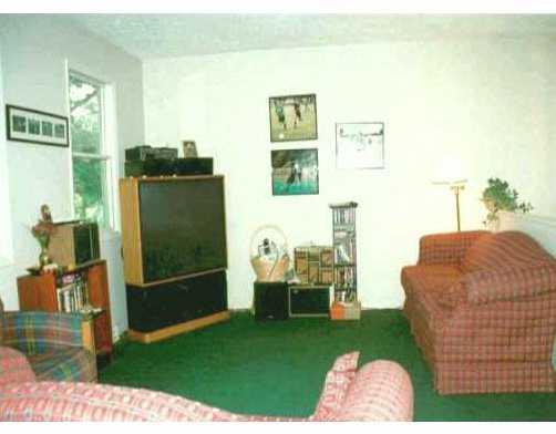 357 Johnston Road Upper St. Clair, PA 15241 - Photo 5 of 8 Gallery Image 5