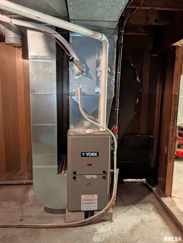 $75,000 | 3344 148th Avenue, Lynn Center, IL 61262