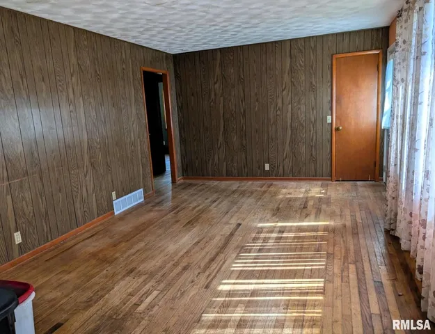 $75,000 | 3344 148th Avenue, Lynn Center, IL 61262