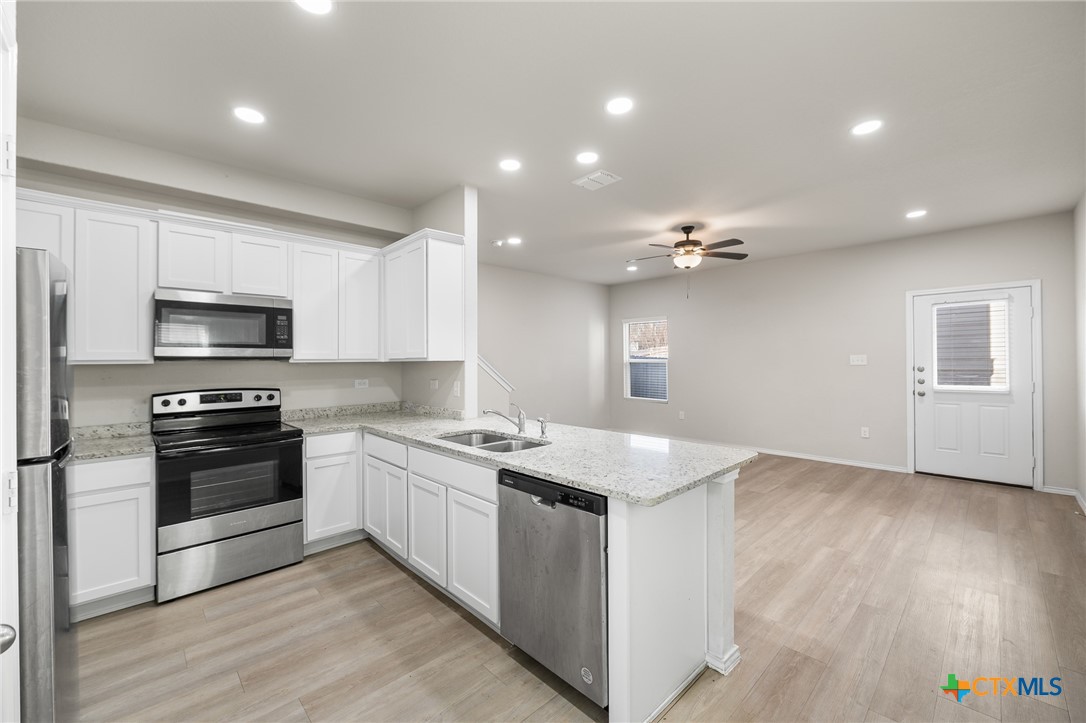 7536 Misty Ridge Drive, Unit 1314 Converse, TX 78109 - Photo 3 of 29