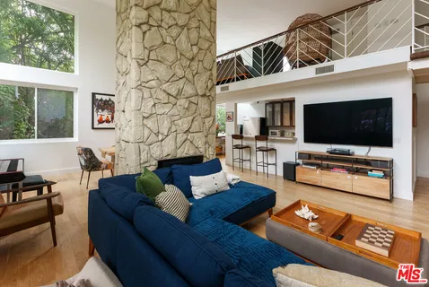 $1,295,000 | 1557 South Beverly Glen Boulevard, Unit 310, Los Angeles, CA 90024