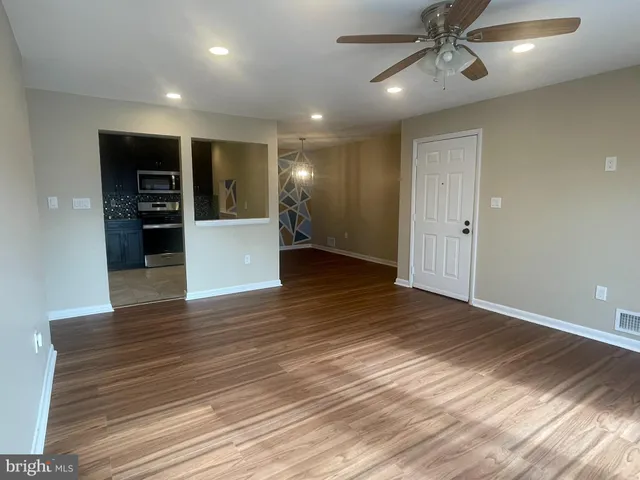 $2,350 | 81 Willow Court, Hamilton, NJ 08619