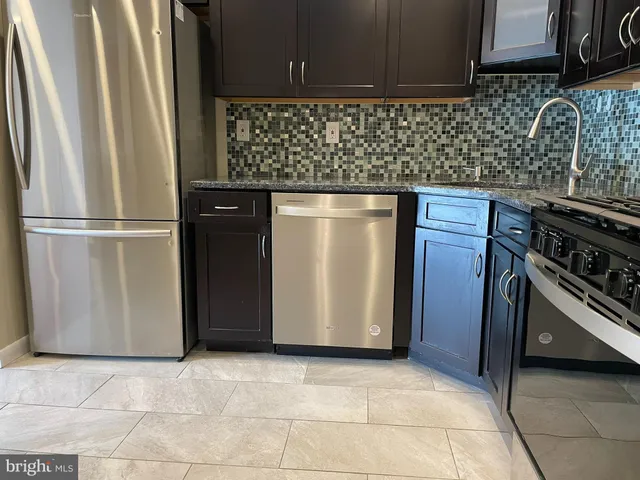 $2,350 | 81 Willow Court, Hamilton, NJ 08619