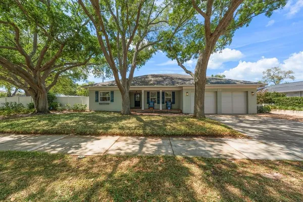 $1,275,000 | 500 Ponce De Leon Boulevard, Belleair, FL 33756