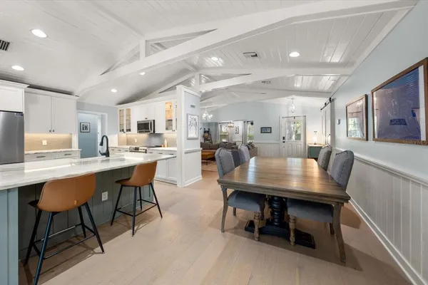 $1,275,000 | 500 Ponce De Leon Boulevard, Belleair, FL 33756