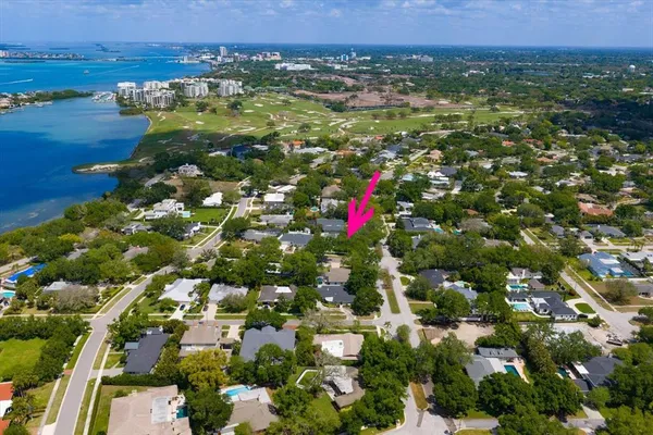 $1,275,000 | 500 Ponce De Leon Boulevard, Belleair, FL 33756