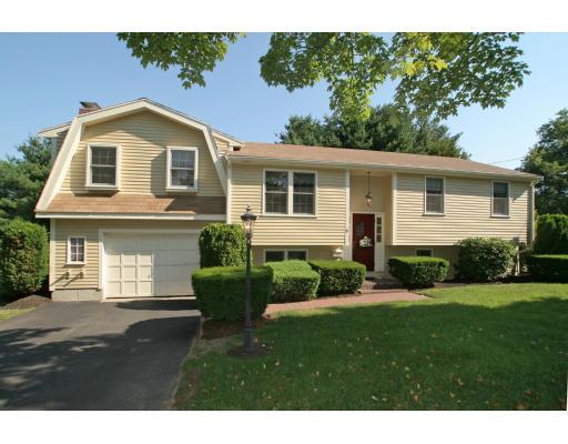 5 Taurasi Road Hingham, MA 02043 - Photo 1 of 16 Gallery Image 1
