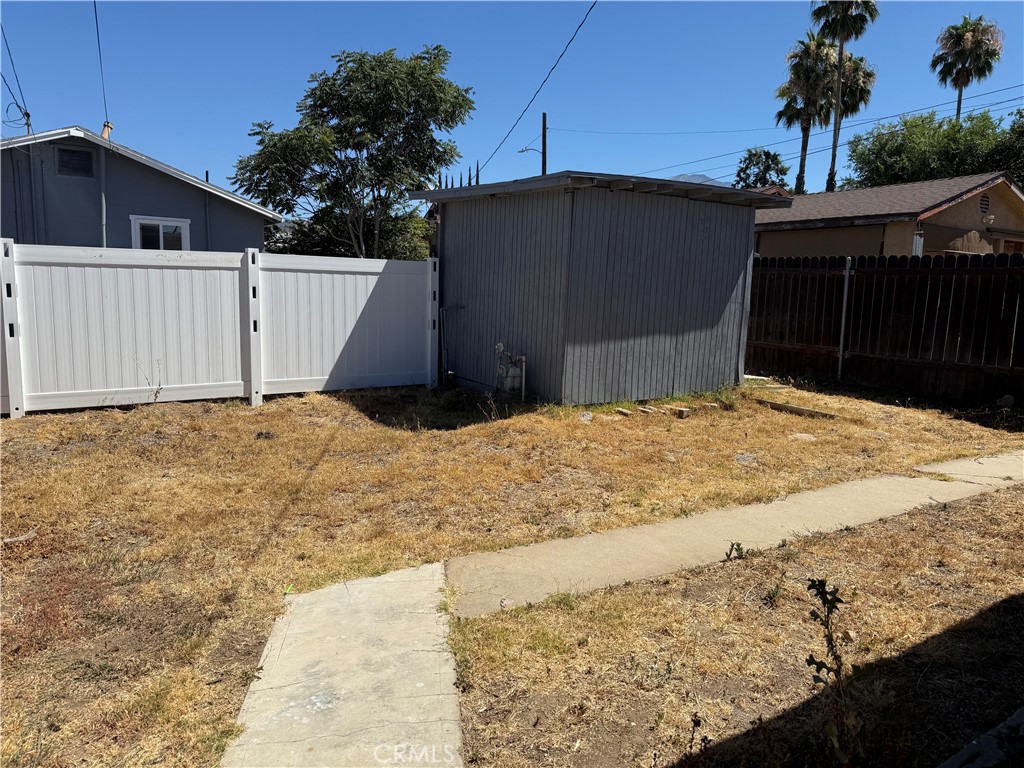 34945 Ave B Yucaipa, CA 92399 - Photo 64 of 69 Newly installed fence