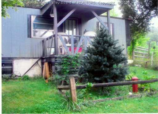 182 Limestone Road Charleston, WV 25312 - Photo 3 of 7 Other.