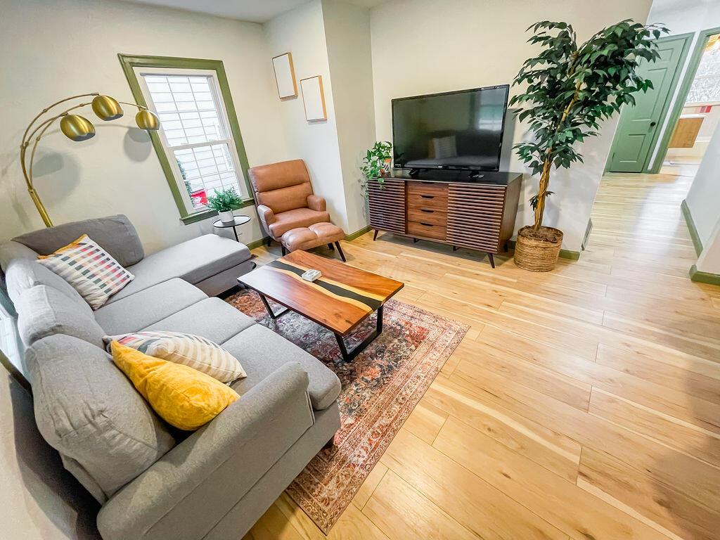 1840 Kenny Road Columbus, OH 43212 - Photo 3 of 24 DSC_new-59627