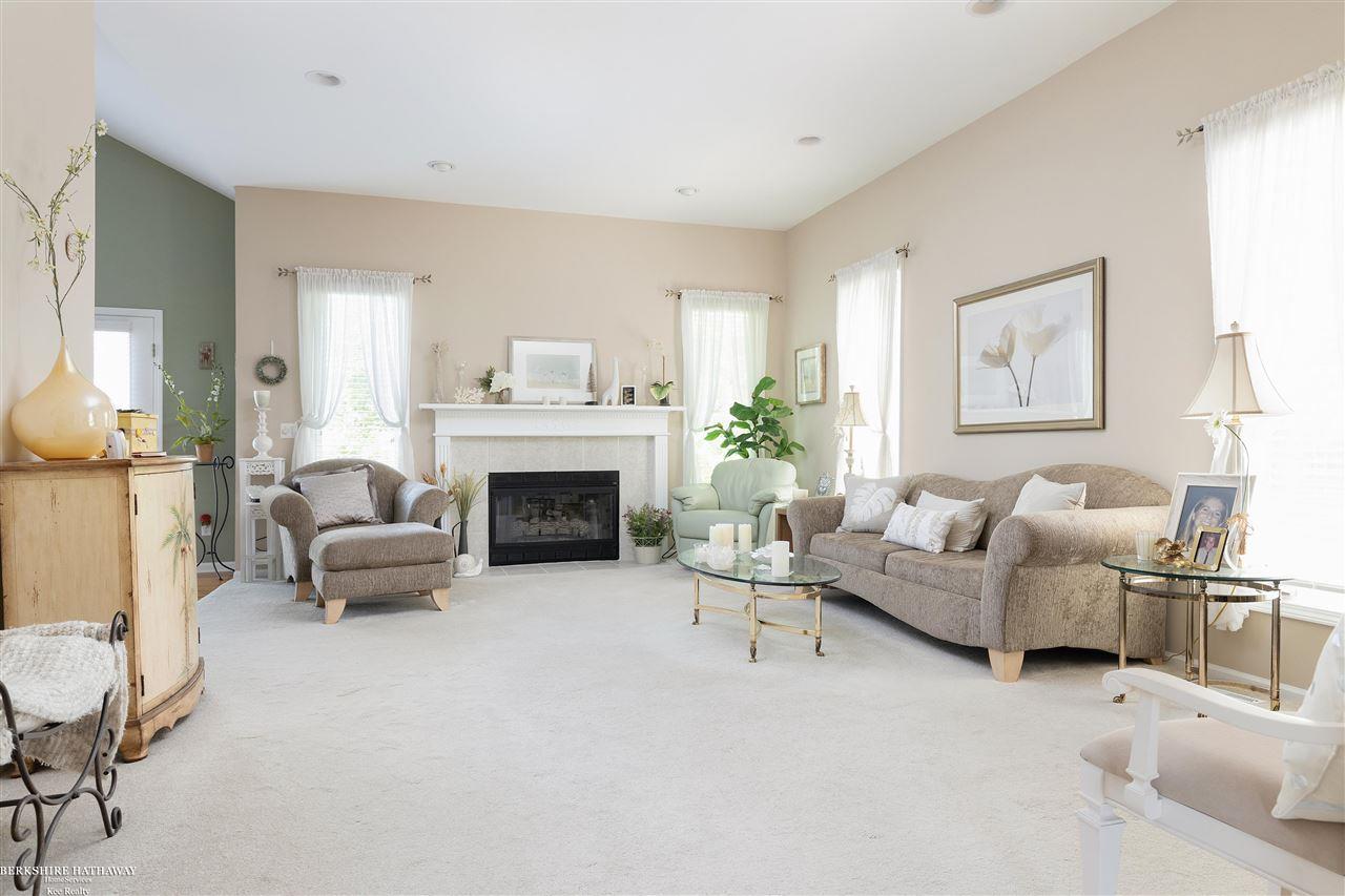 3233 Topview Court Rochester Hills, MI 48309 - Photo 6 of 43
