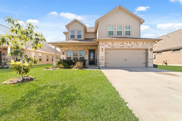 $449,999 | 126 Comal Drive, Baytown, TX 77523