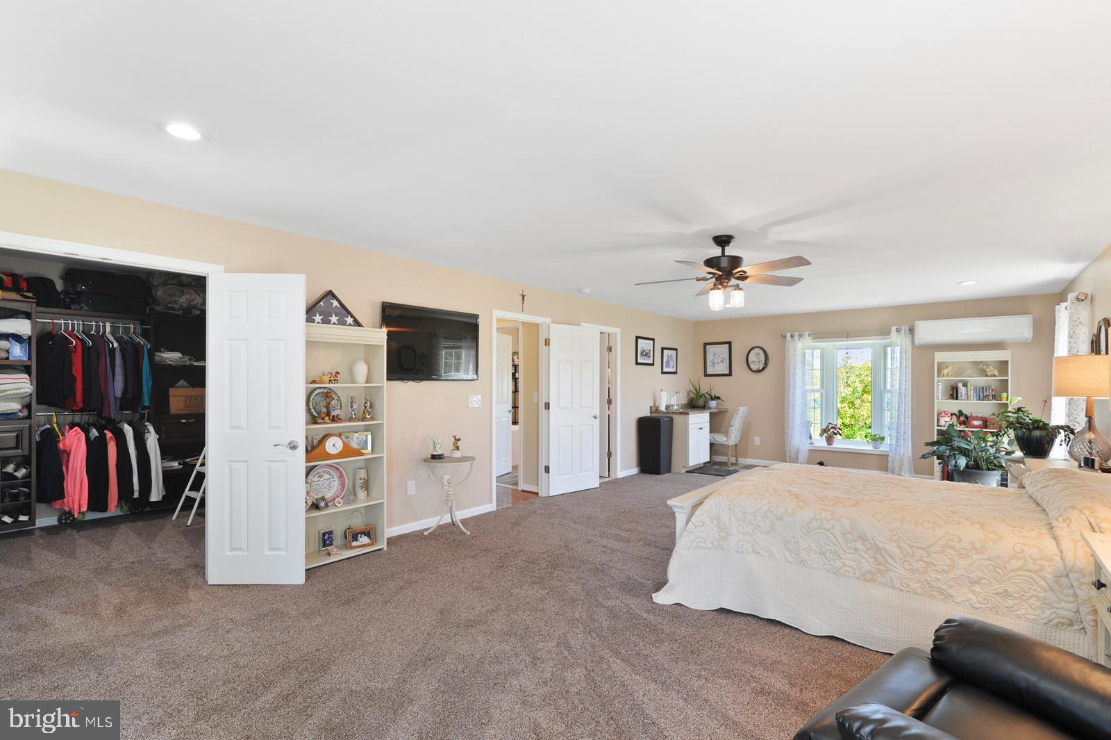 157 Wiggins Mill Road Townsend, DE 19734 - Photo 26 of 42 Walk In Closet, Wet Bar & Bow Window