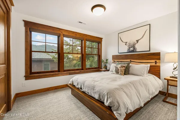 $2,495,000 | 356 North Idaho Club Drive, Sandpoint, ID 83864