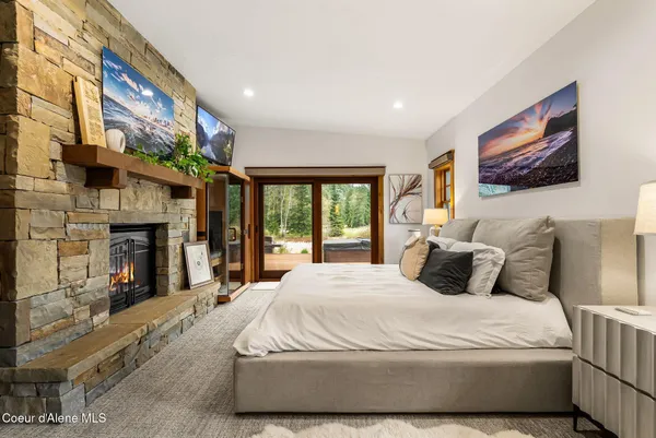 $2,495,000 | 356 North Idaho Club Drive, Sandpoint, ID 83864