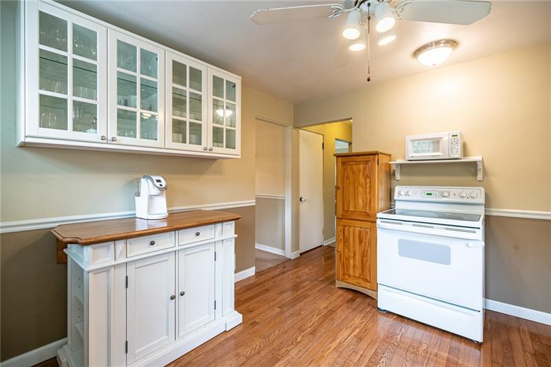 119 Fraser Road Valencia, PA 16059 - Photo 7 of 25 Movable kitchen island stays!