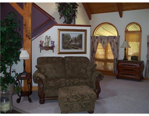 30 Sanitarium Road Washington, PA 15301 - Photo 7 of 17 Living Room.