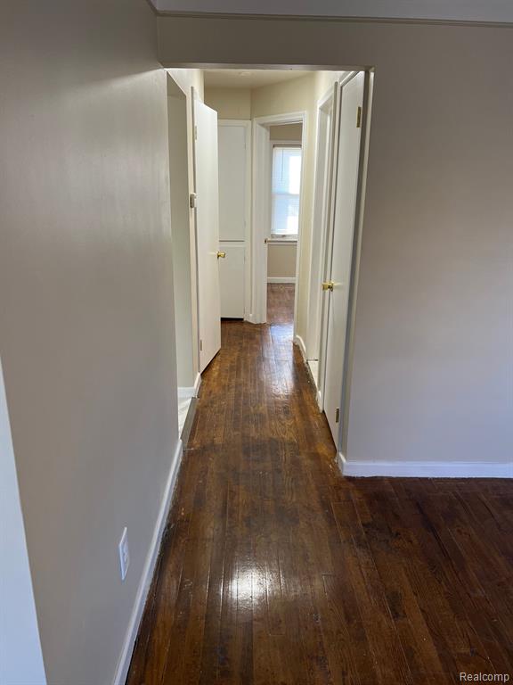 23721 David Avenue Eastpointe, MI 48021 - Photo 4 of 17