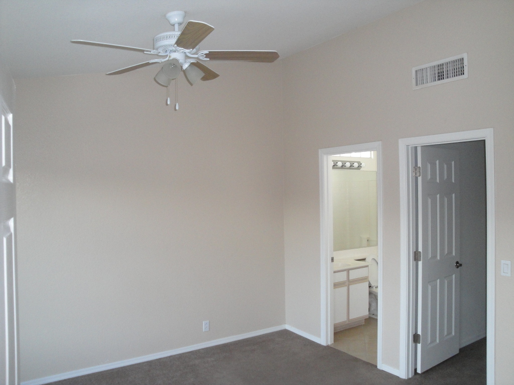 8801 West Monte Vista Road Phoenix, AZ 85037 - Photo 8 of 12 8