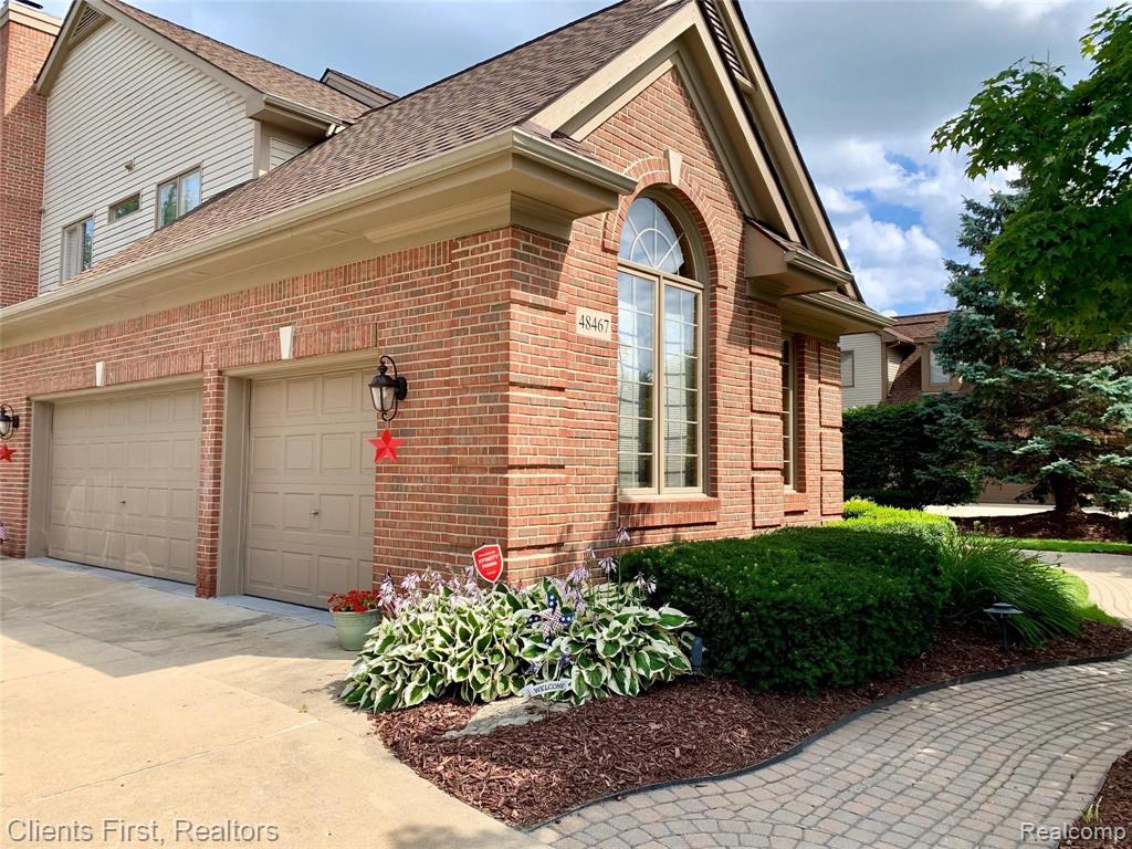 48467 Inveraray Road Canton, MI 48188 - Photo 4 of 55