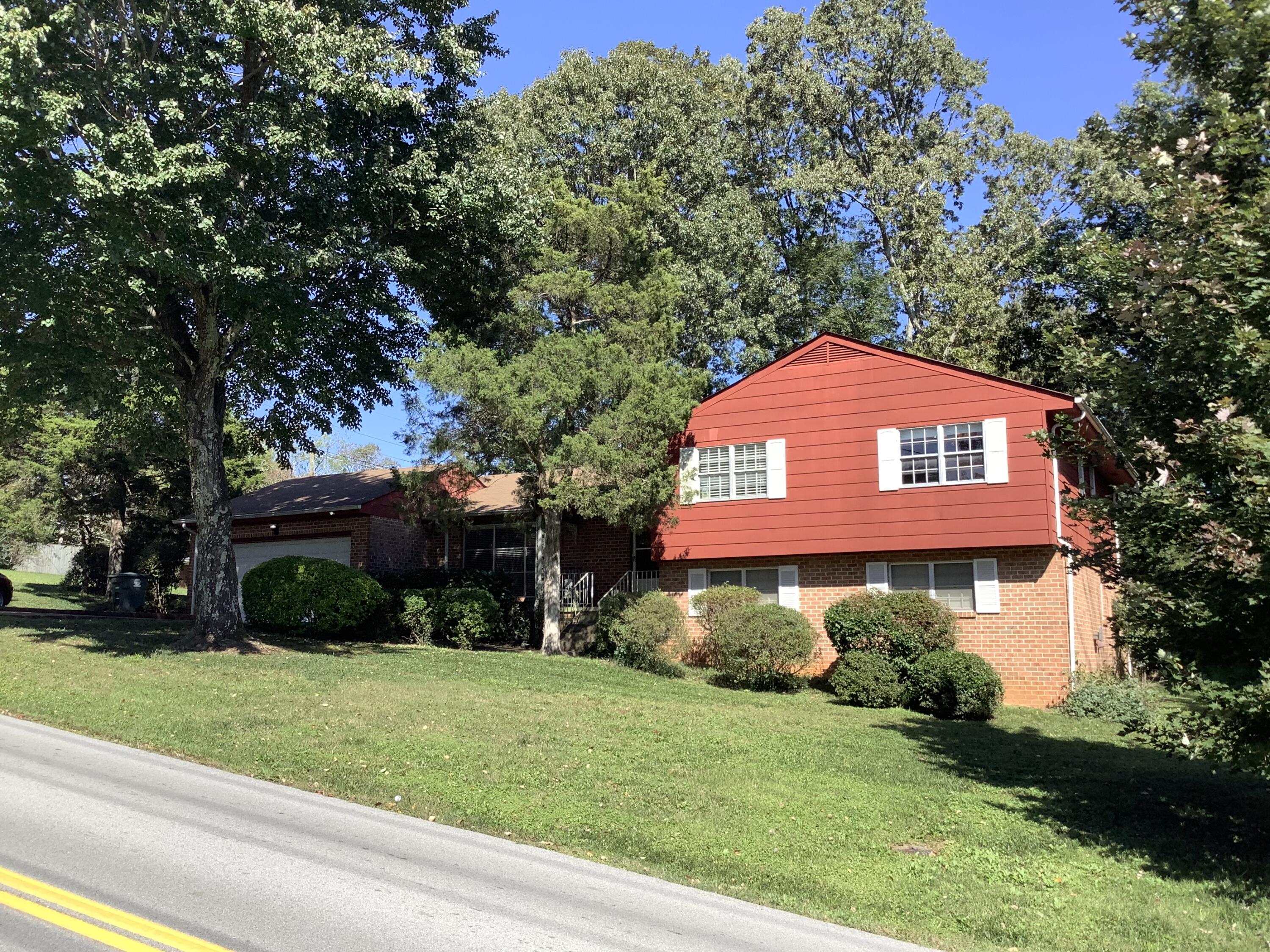 6731 Dupre Road Chattanooga, TN 37421 - Photo 3 of 36 33AEAC03-6A1F-451A-BE80-C2135B2B7FCE