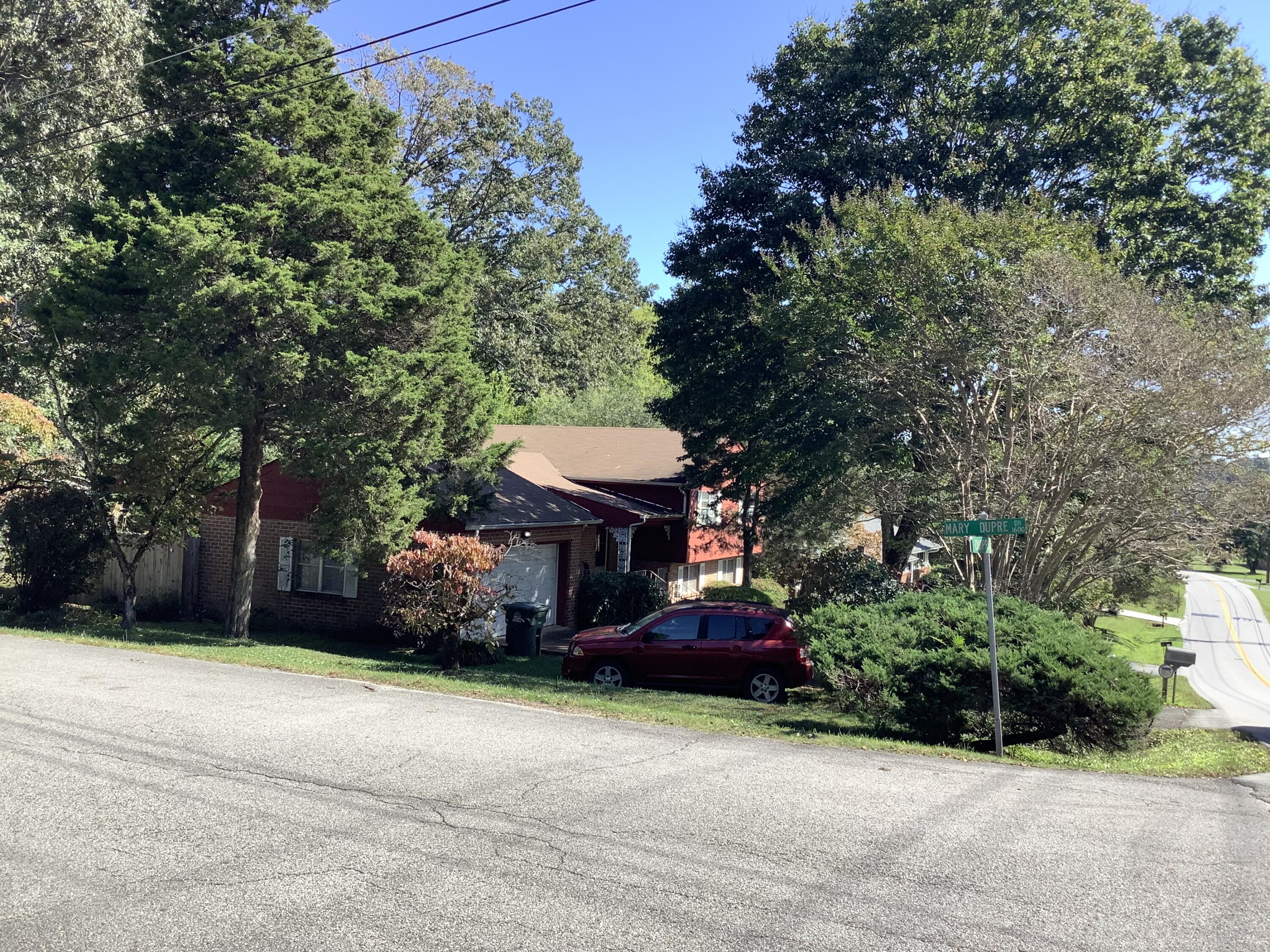 6731 Dupre Road Chattanooga, TN 37421 - Photo 5 of 36 F3538679-6671-45B1-BEB2-2E6C18624412