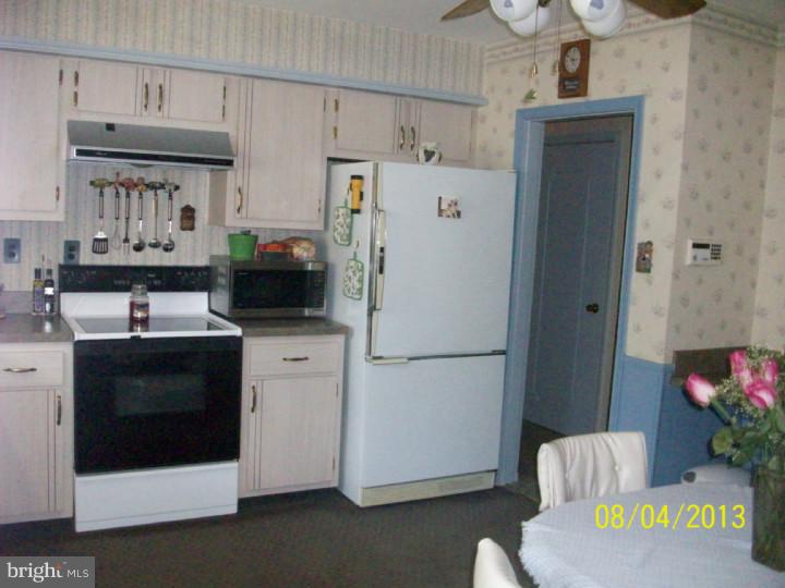 1112 West Welsh Road Ambler, PA 19002 - Photo 6 of 24 Kitchen