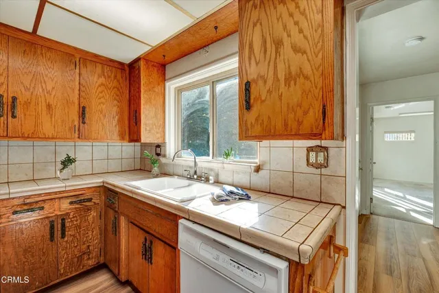 $1,248,000 | 3942 Los Olivos Lane, Glendale, CA 91214