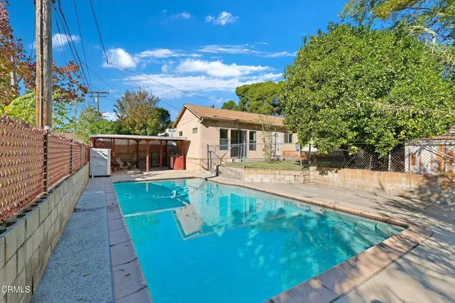 $1,248,000 | 3942 Los Olivos Lane, Glendale, CA 91214