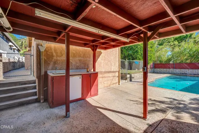 $1,248,000 | 3942 Los Olivos Lane, Glendale, CA 91214