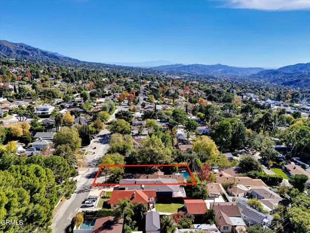 $1,248,000 | 3942 Los Olivos Lane, Glendale, CA 91214