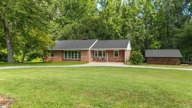 $241,000 | 115 Kingston Drive, Laurens, SC 29360