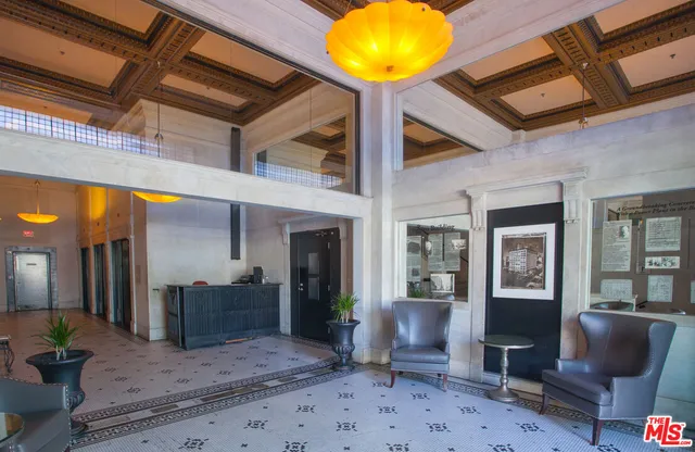 $2,000 | 108 West 2nd Street, Unit 404, Los Angeles, CA 90012