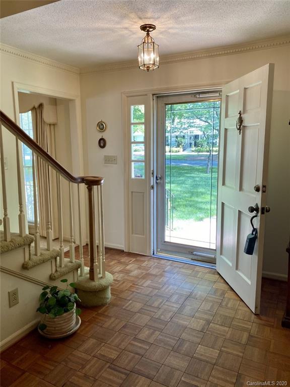 2816 Ferncliff Road Charlotte, NC 28211 - Photo 2 of 19