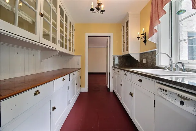 $9,750,000 | 20 Browning Road, Westerly, RI 02891