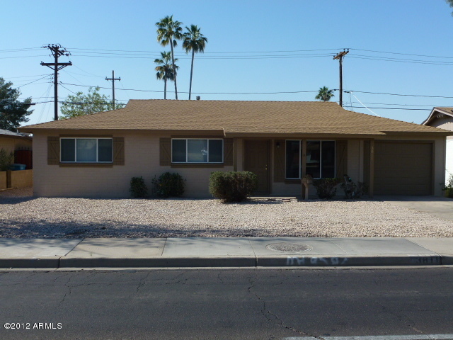 3811 West Bethany Home Road Phoenix, AZ 85019 - Photo 4 of 36 C:\fakepath\P1050044