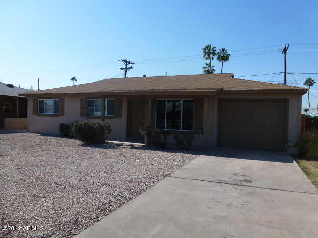 3811 West Bethany Home Road Phoenix, AZ 85019 - Photo 6 of 36 C:\fakepath\P1050048