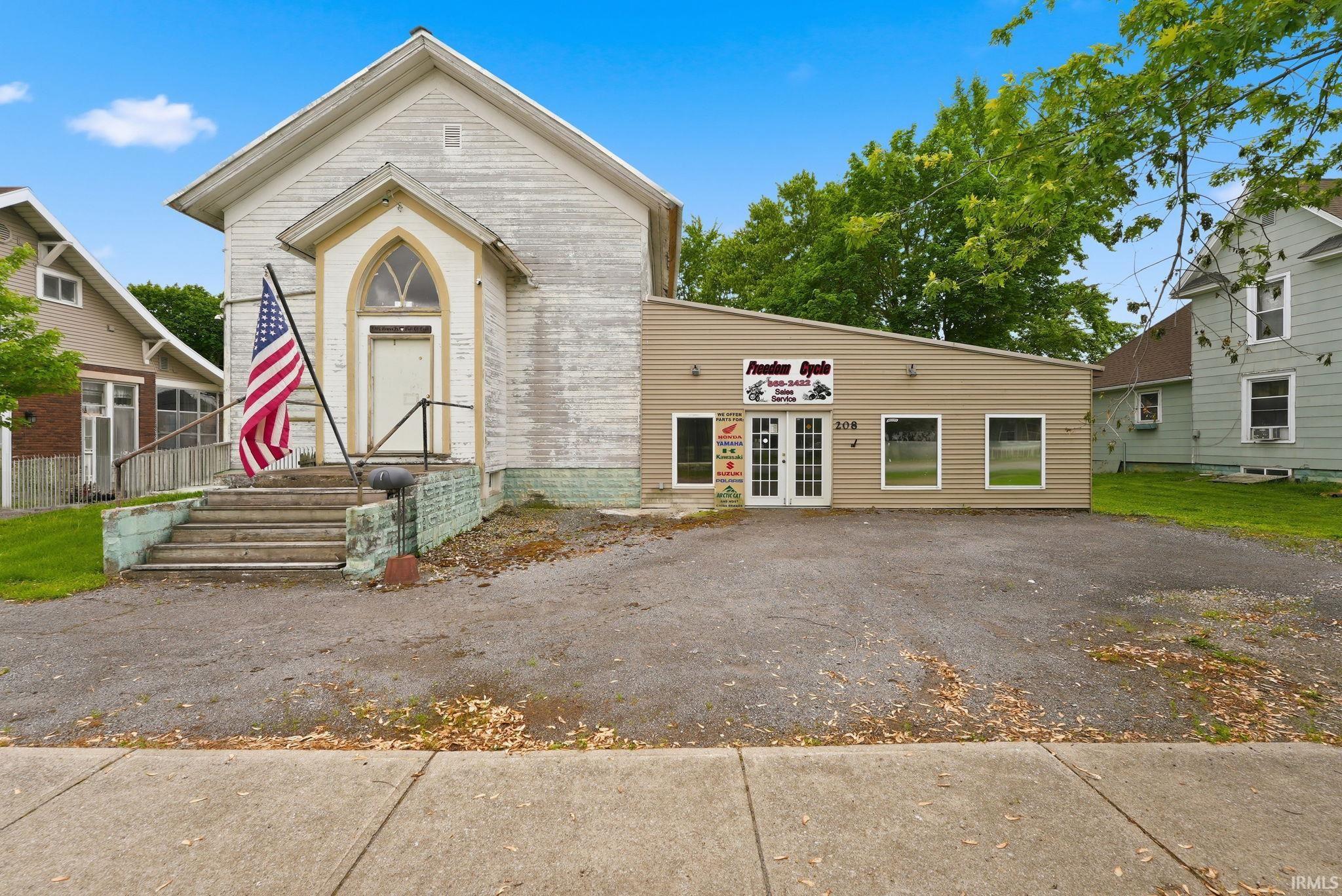 208 East Main Street Butler, IN 46721 - Photo 2 of 21