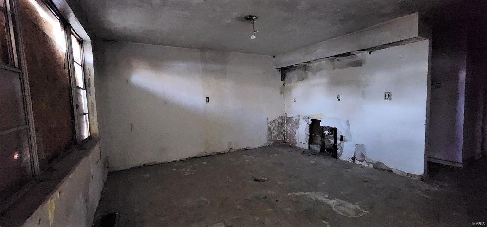 701 Robert Avenue Ferguson, MO 63135 - Photo 6 of 20