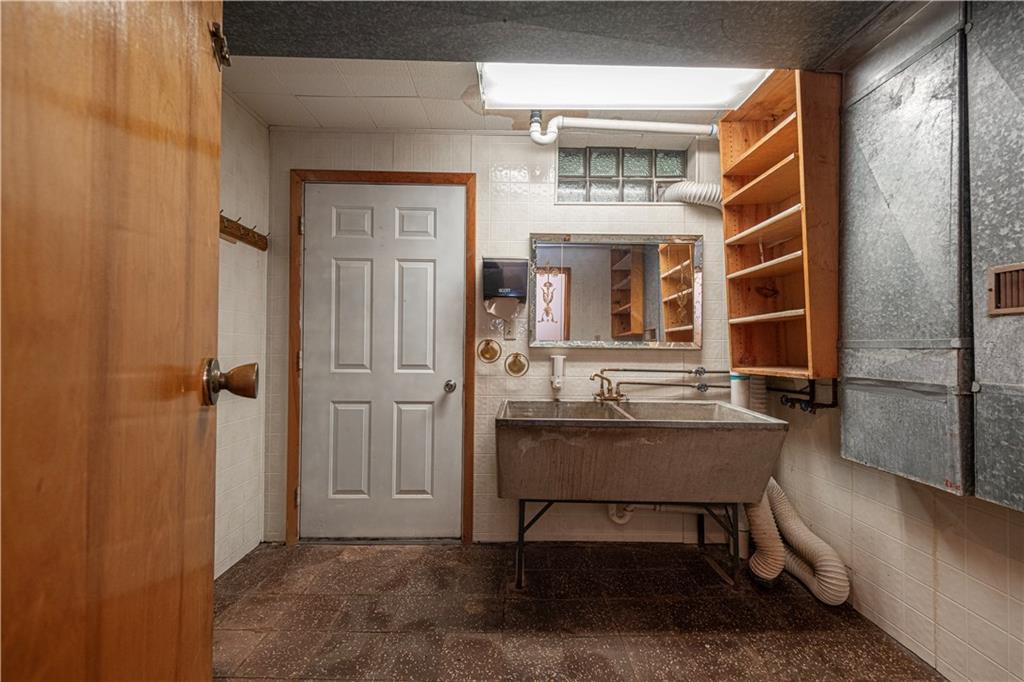 492 Smiths Ferry Road Midland, PA 15059 - Photo 20 of 33