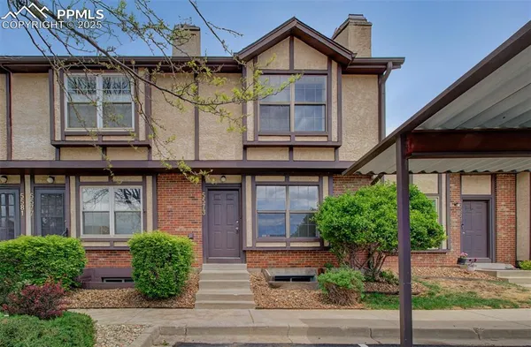 $299,900 | 5573 Tamworth Drive, Colorado Springs, CO 80919