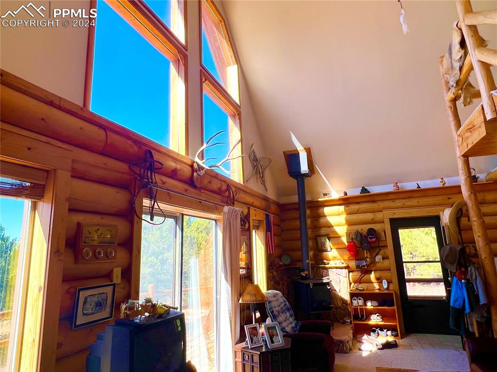 280 Kerrs Hill Road Westcliffe, CO 81252 - Photo 22 of 35 a view of a building with sitting area