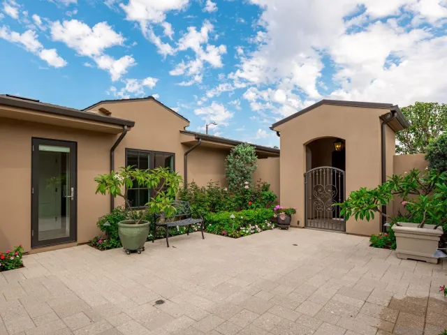 $3,995,000 | 1879 Tahiti Drive, Costa Mesa, CA 92626