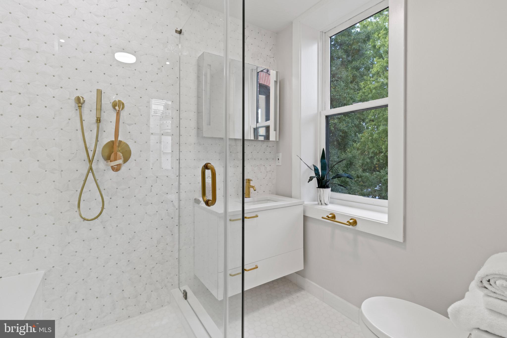 1114 T Street Northwest Washington, DC 20009 - Photo 17 of 34